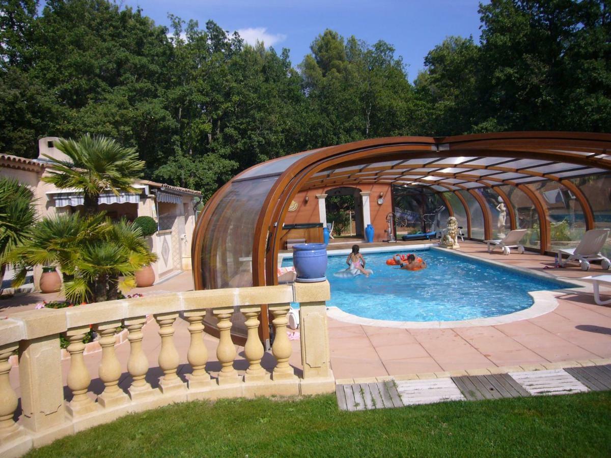 Chambre Et Table D'Hotes Villa Pomponette น็องส์-เลส์-แป็งส์ ภายนอก รูปภาพ